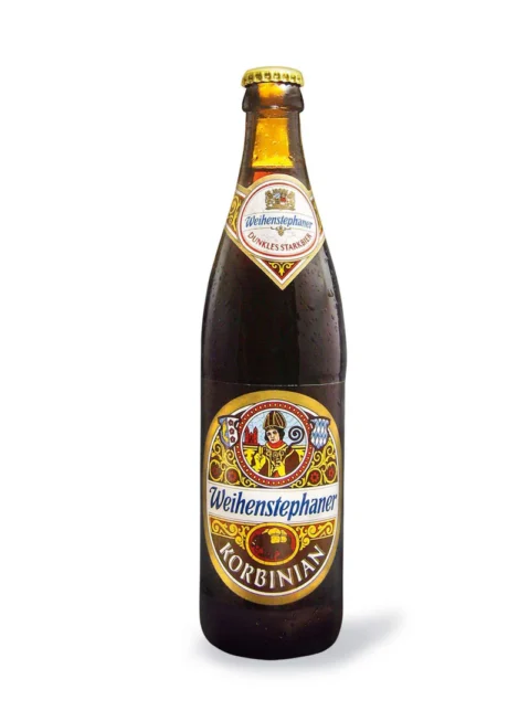 Botella de cerveza artesanal alemana Weihenstephaner Korbinian doppelbock color rubí