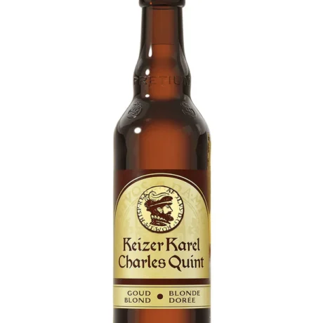 Botella de Cerveza Charles V Rubia junto a copa tulipa con cerveza dorada