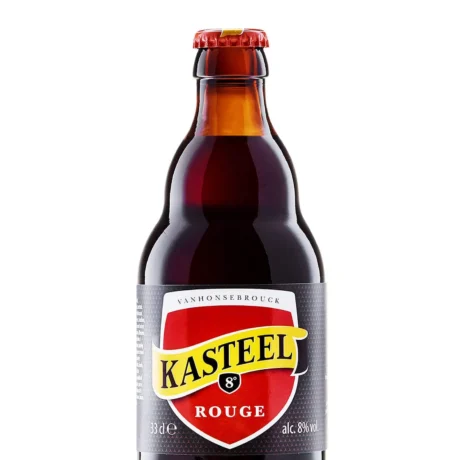 Botella de cerveza Kasteel Rouge en cristal oscuro con etiqueta roja y detalles dorados